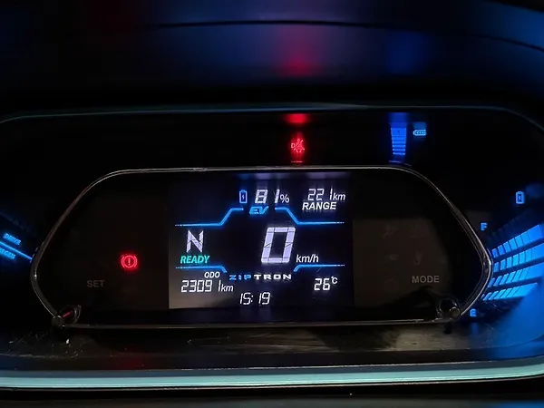 Tata Tiago EV XZ Plus Long Range [2022-2025] - Photo 8