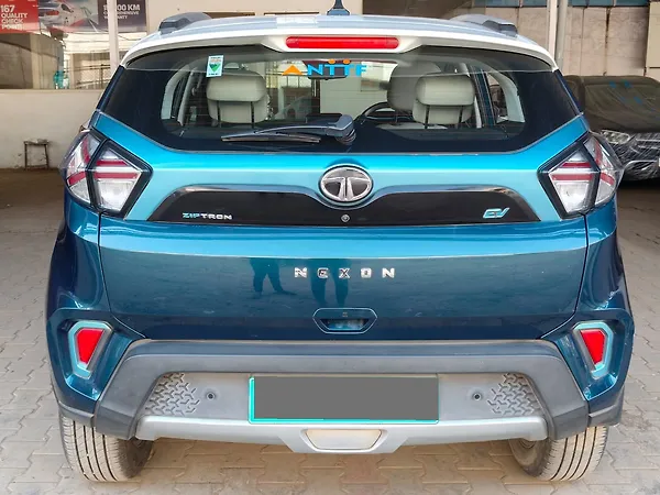 Tata Nexon EV XZ Plus LUX - Photo 5