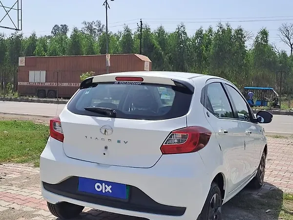 Tata Tiago EV XZ Plus Long Range [2022-2025] - Photo 7