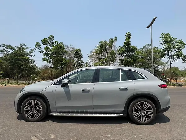 Mercedes-Benz EQS SUV 450 5 Seater - Photo 8