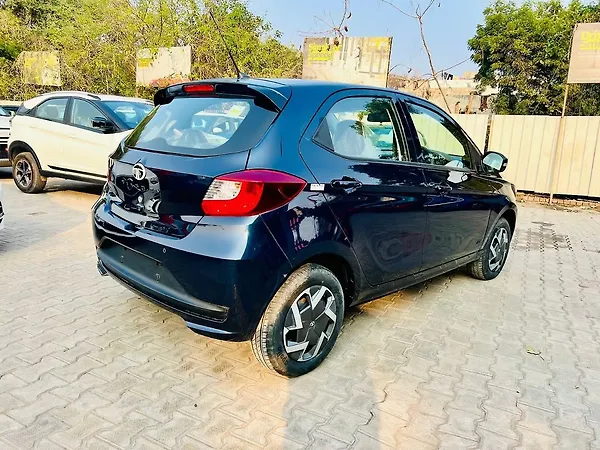 Tata Tiago EV XT 24.0 kWh - Photo 4