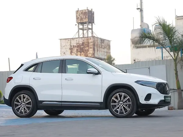 Mercedes-Benz EQA 250 Plus - Photo 3