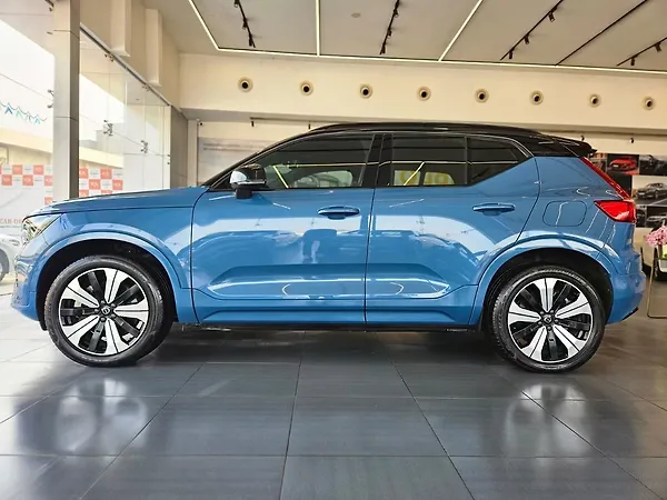 Volvo EX40 Ultimate AWD - Photo 3