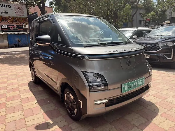 MG Comet EV Exclusive FC [2024-2025] - Photo 4