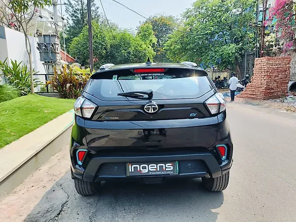 Tata Nexon EV XZ Plus LUX Dark Edition - Photo 7
