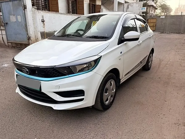 Tata Tiago EV XT Medium Range [2022-2025] - Photo 8