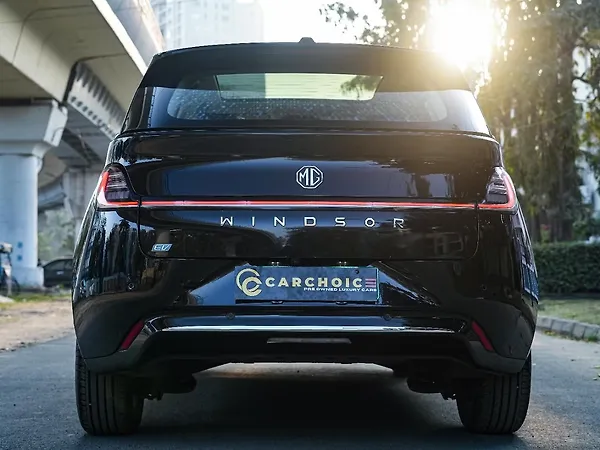 MG Windsor EV Essence 38.0 kWh - Photo 8