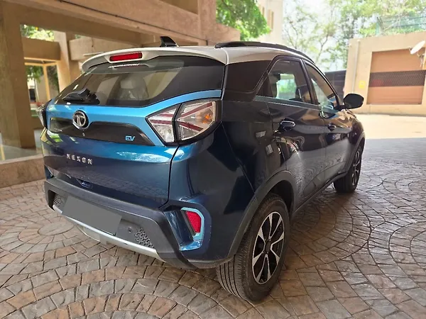 Tata Nexon EV XZ Plus LUX - Photo 6
