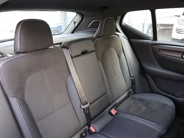 Volvo EX40 Ultimate AWD - Photo 8