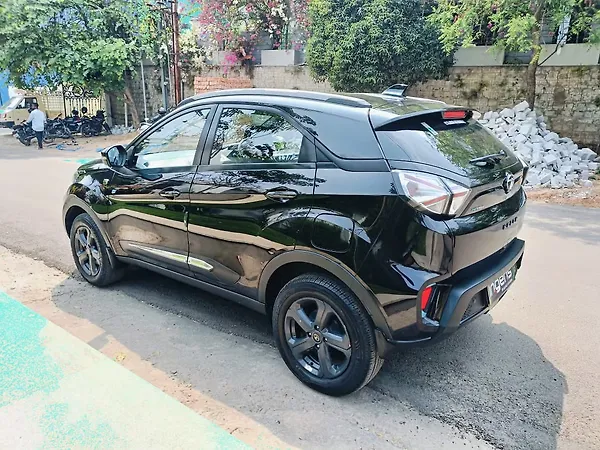 Tata Nexon EV XZ Plus LUX Dark Edition - Photo 6