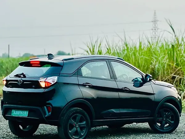 Tata Nexon EV XZ Plus LUX - Photo 5