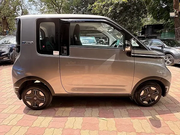 MG Comet EV Exclusive FC [2024-2025] - Photo 5