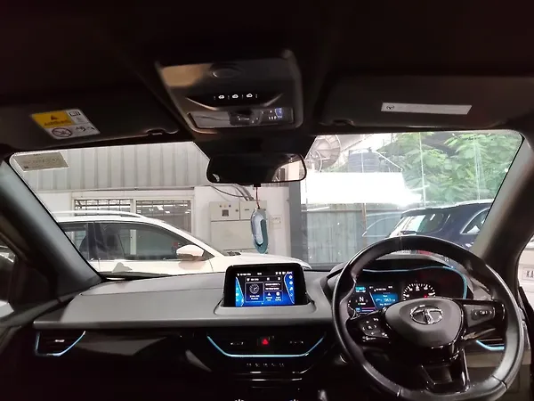 Tata Nexon EV XZ Plus LUX Dark Edition - Photo 8
