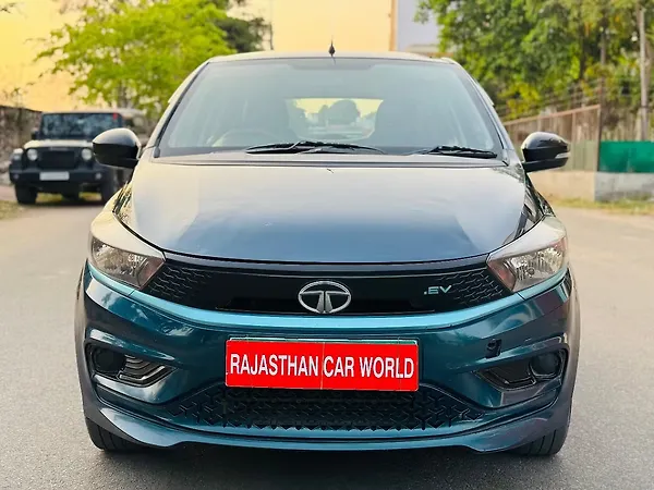 Tata Tiago EV XT Medium Range [2022-2025] - Photo 1