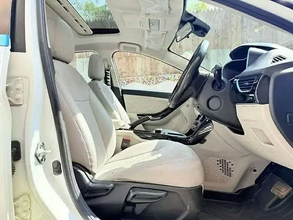 Tata Nexon EV XZ Plus LUX - Photo 4