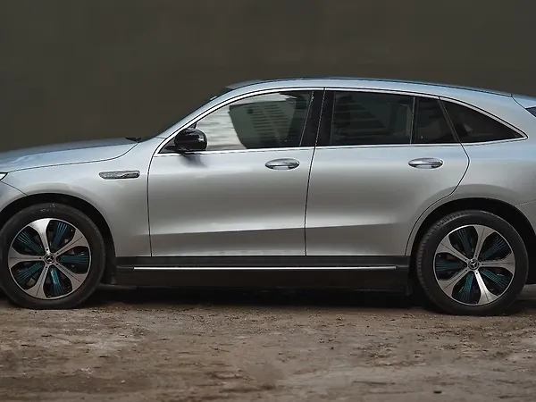 Mercedes-Benz EQC 400 4MATIC - Photo 5
