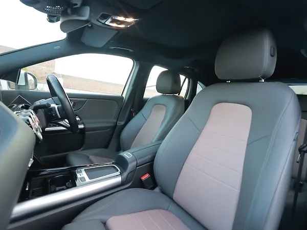 Mercedes-Benz EQA 250 Plus - Photo 7