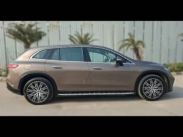Mercedes-Benz EQS SUV 580 4MATIC - Photo 4
