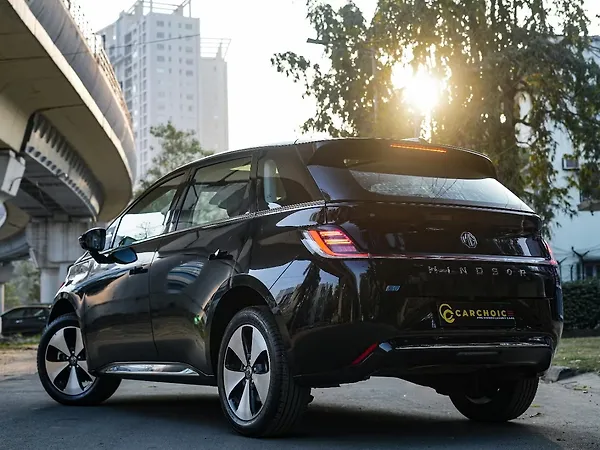 MG Windsor EV Essence 38.0 kWh - Photo 7