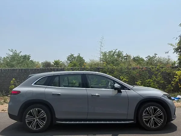 Mercedes-Benz EQS SUV 450 5 Seater - Photo 4