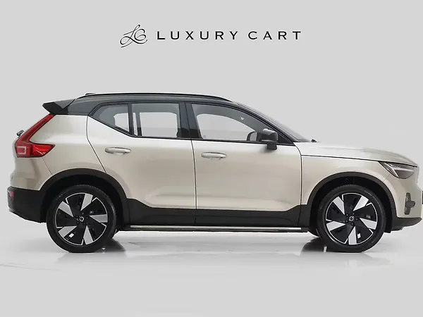 Volvo EX40 Plus - Photo 7