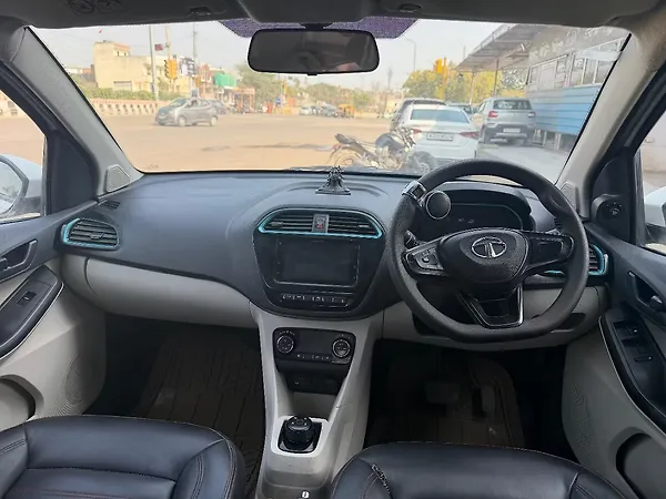 Tata Tiago EV XT Long Range [2022-2025] - Photo 4