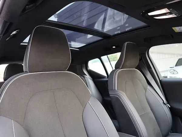 Volvo EX40 Ultimate AWD - Photo 7