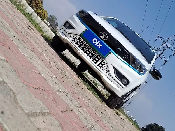 Tata Tiago EV XZ Plus Long Range [2022-2025] - Photo 6