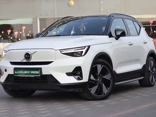 Volvo EX40 Ultimate AWD - Photo 4