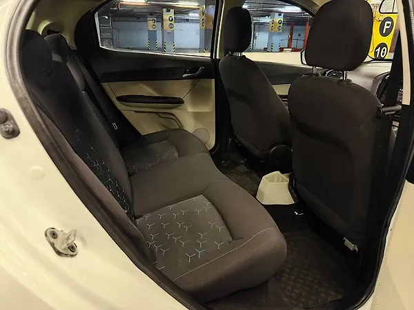 Tata Tiago EV XZ Plus Long Range [2022-2025] - Photo 7