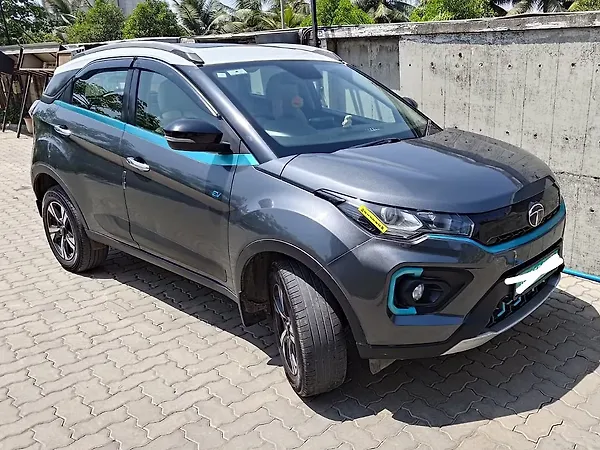 Tata Nexon EV XZ Plus Lux 3.3 KW [2022-2023] - Photo 6