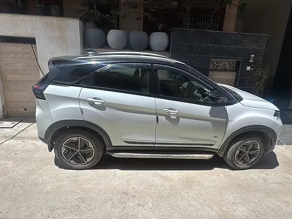 Tata Nexon EV Empowered Plus Long Range - Photo 5