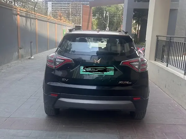 Mahindra XUV400 EL 39.4 KWH Dual Tone - Photo 3