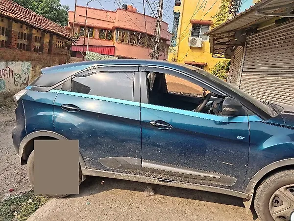 Tata Nexon EV XM - Photo 3