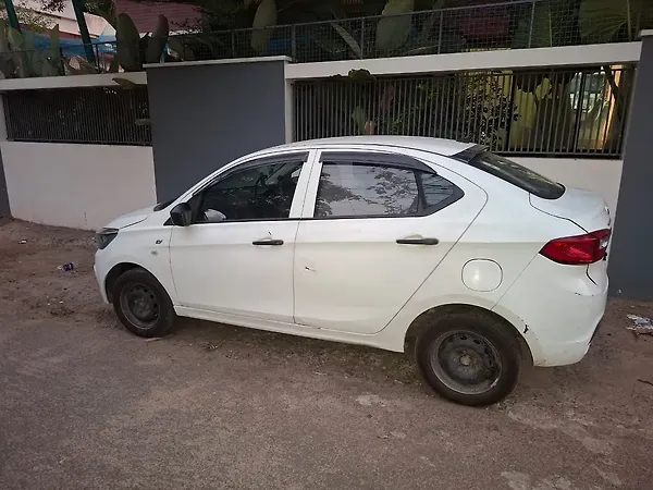 Tata Tiago EV XZ Plus Tech LUX Long Range Fast Charger [2022-2025] - Photo 1