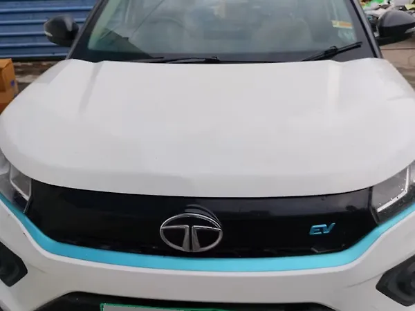 Tata Nexon EV XZ Plus Lux 7.2 KW Fast Charger [2022-2023] - Photo 1