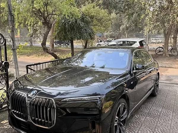 BMW i7 eDrive50 M Sport - Photo 4