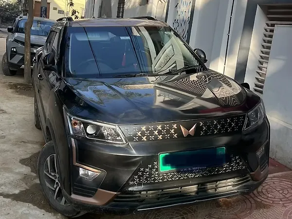 Mahindra XUV400 EL 39.4 KWH - Photo 2