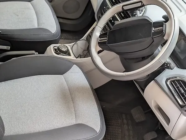 Tata Tiago EV XZ Plus Tech LUX Long Range [2022-2025] - Photo 5