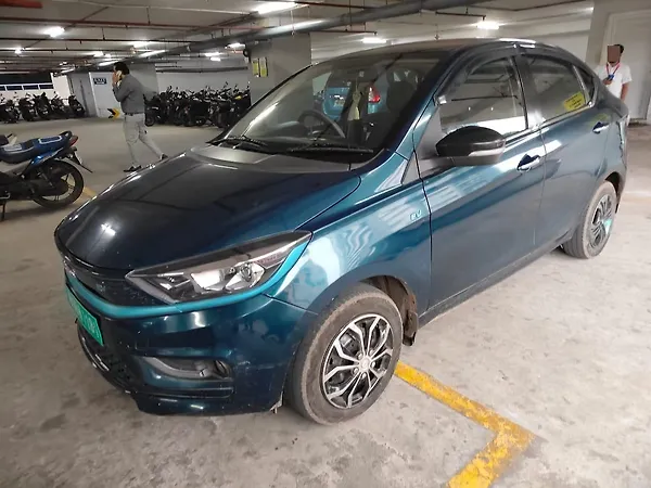 Tata Tigor EV XZ Plus LUX 26.0 kWh - Photo 5