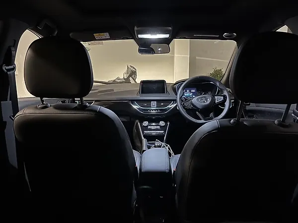 Tata Nexon EV XZ Plus LUX Dark Edition - Photo 5