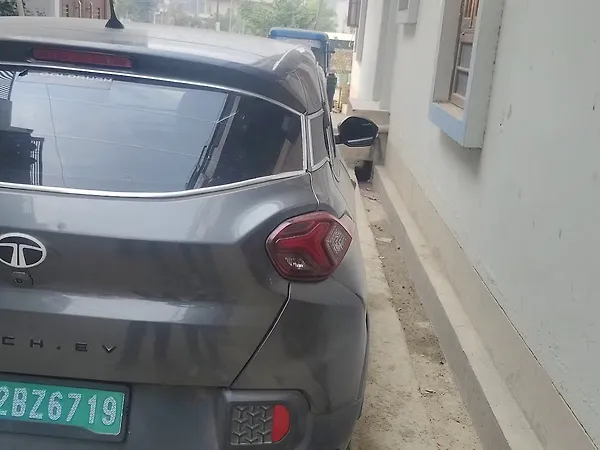 Tata Punch EV Empowered Long Range 3.3 - Photo 4