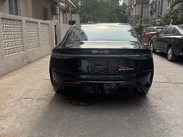 BYD Seal Premium [2024-2025] - Photo 1