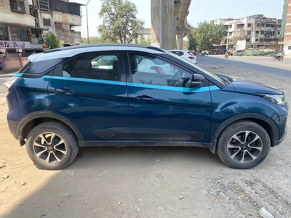 Tata Nexon EV XZ Plus - Photo 8