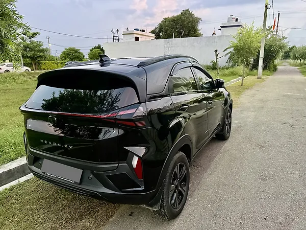 Tata Nexon EV Empowered Plus A  45.0 kWh Red Dark Edition - Photo 3