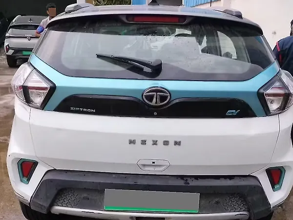Tata Nexon EV XZ Plus Lux 7.2 KW Fast Charger [2022-2023] - Photo 3