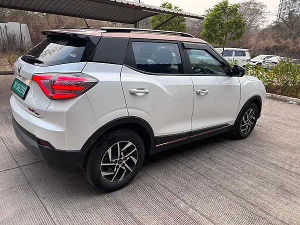 Mahindra XUV400 EL 39.4 KWH Dual Tone - Photo 3