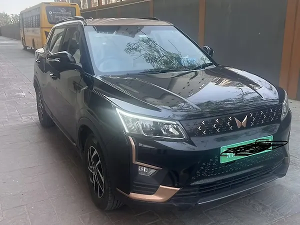 Mahindra XUV400 EL 39.4 KWH Dual Tone - Photo 1