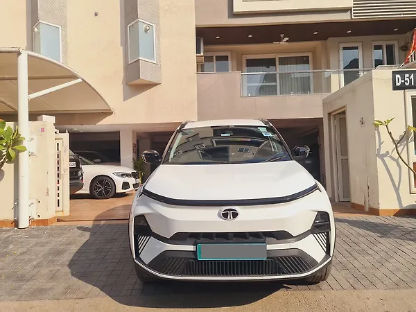 Tata Nexon EV Creative Plus 30.0 kWh - Photo 1