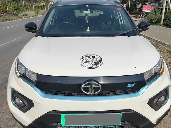 Tata Nexon EV XZ Plus - Photo 2